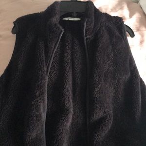 Black warm vest